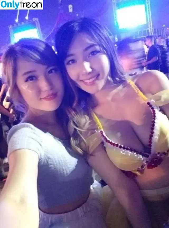 xChocobars nude photo #0025 (Janetrose / janetrosee)