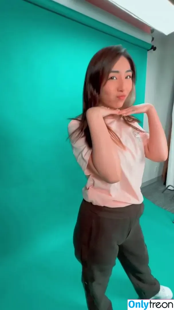 xChocobars nude photo #0049 (Janetrose / janetrosee)