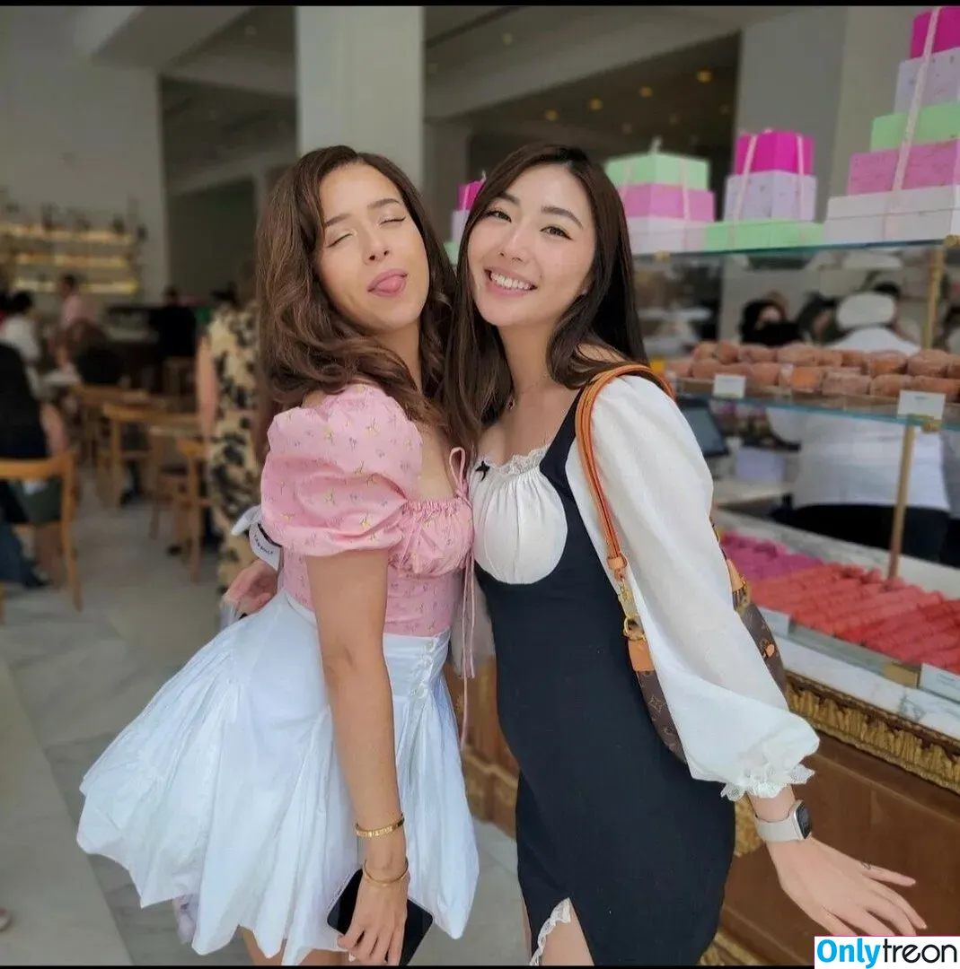xChocobars nude photo #0102 (Janetrose / janetrosee)