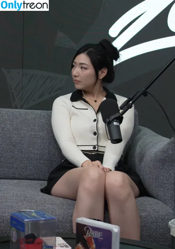 xChocobars nude photo #0136 (Janetrose / janetrosee)