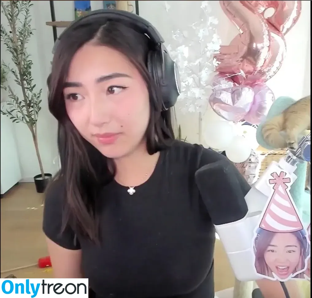 xChocobars nude photo #0193 (Janetrose / janetrosee)