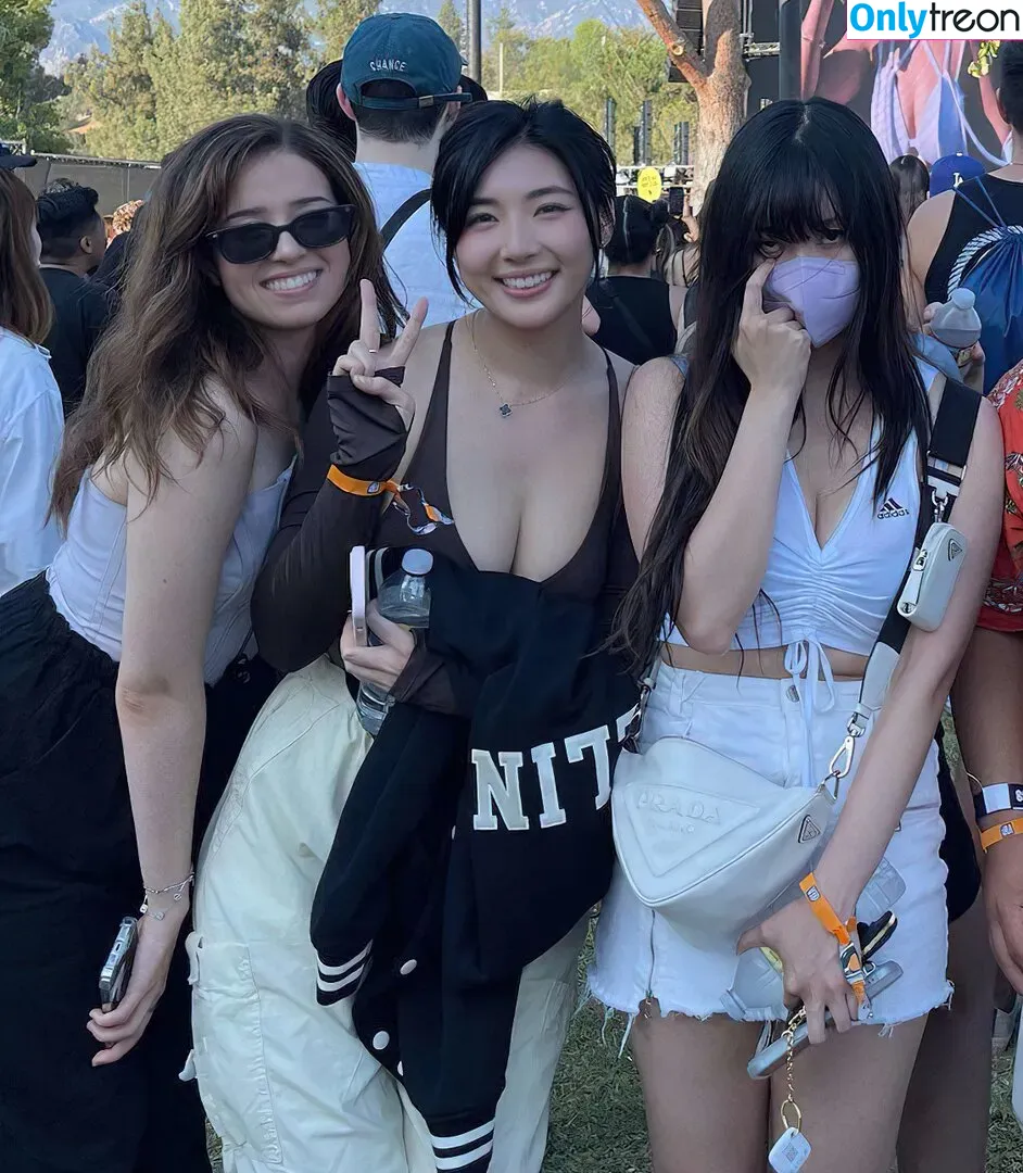 xChocobars nude photo #0264 (Janetrose / janetrosee)