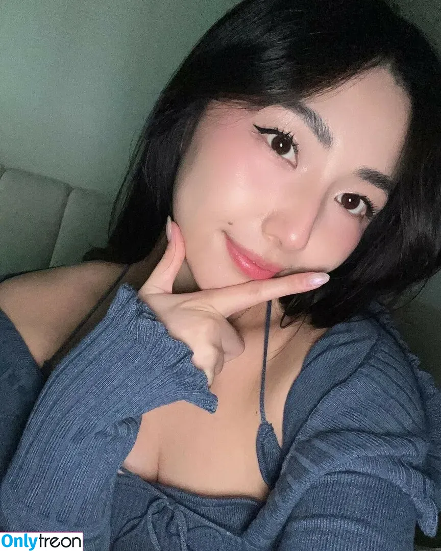 xChocobars nude photo #0335 (Janetrose / janetrosee)