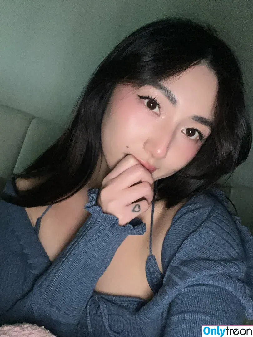 xChocobars nude photo #0337 (Janetrose / janetrosee)