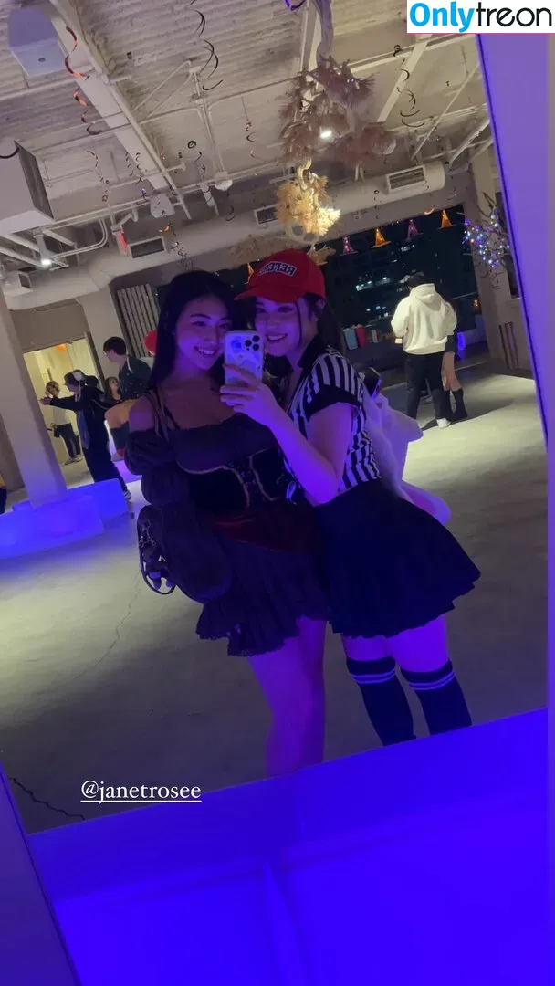 xChocobars nude photo #0398 (Janetrose / janetrosee)