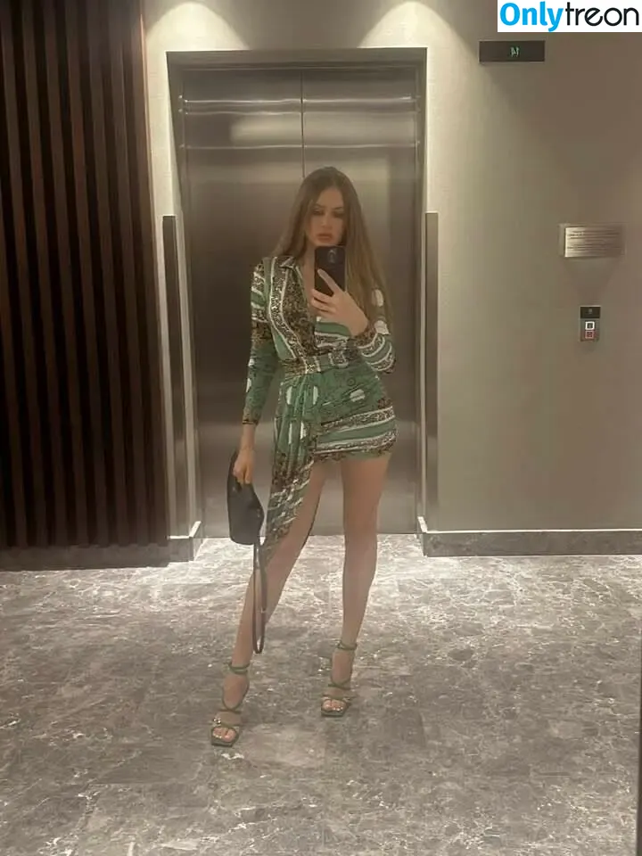 Xenia Tchoumi nude photo #0157 (xenia / xeniatchoumi)