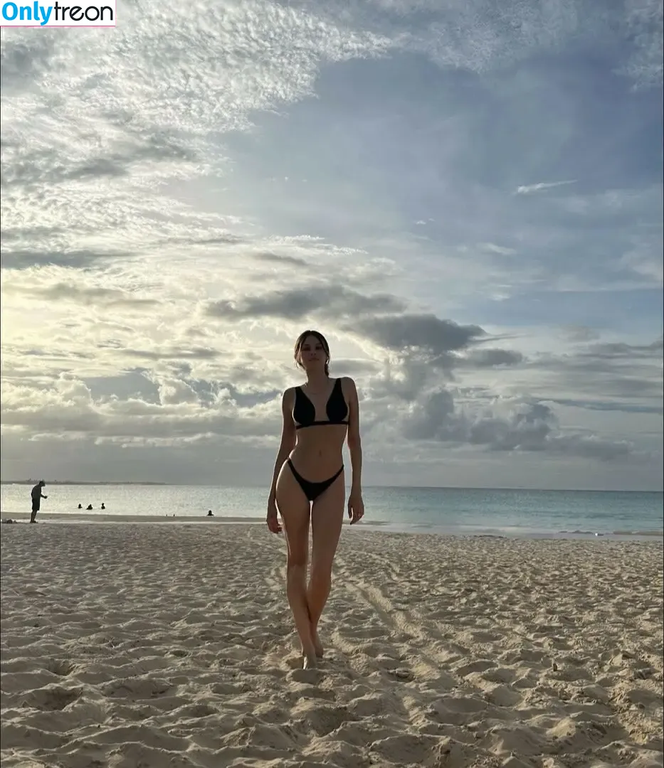 Xenia Tchoumi nude photo #0200 (xenia / xeniatchoumi)