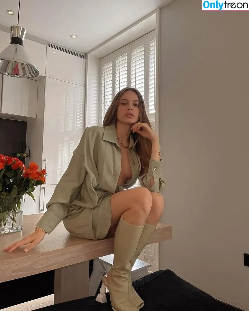 Xenia Tchoumitcheva nude photo #0142 (xenia / xeniatchoumi)