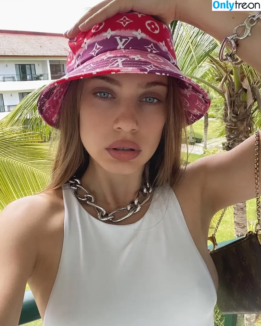 Xenia Tchoumitcheva nude photo #0195 (xenia / xeniatchoumi)
