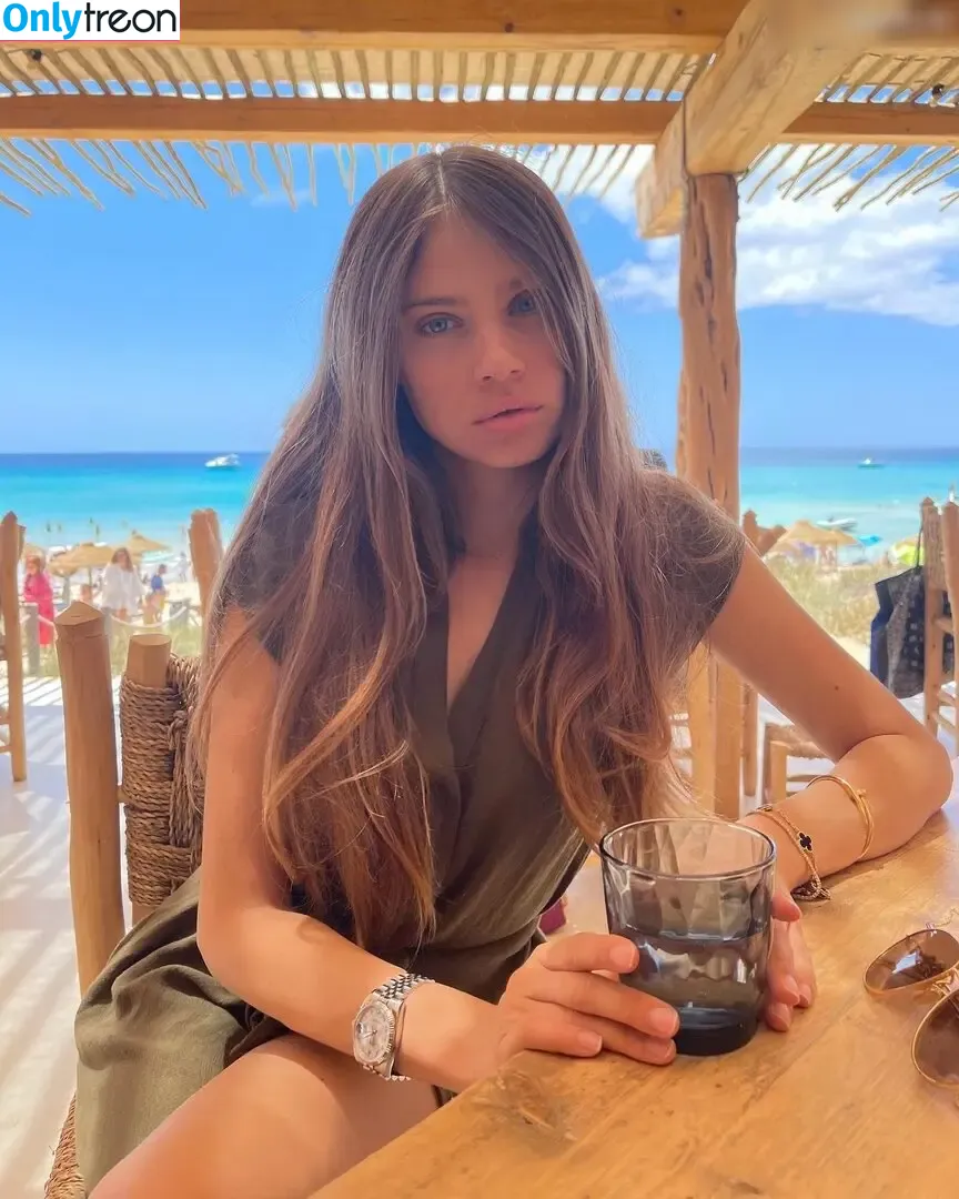 Xenia Tchoumitcheva nude photo #0327 (xenia / xeniatchoumi)