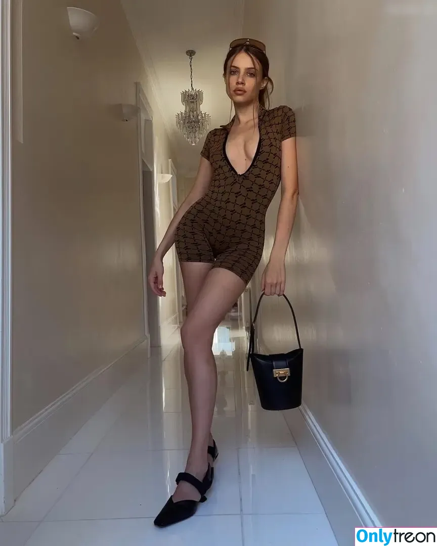 Xenia Tchoumitcheva nude photo #0390 (xenia / xeniatchoumi)