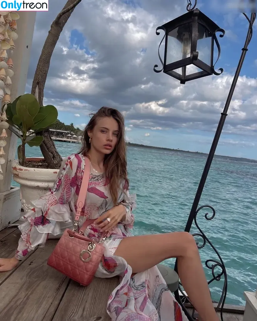Xenia Tchoumitcheva nude photo #0672 (xenia / xeniatchoumi)