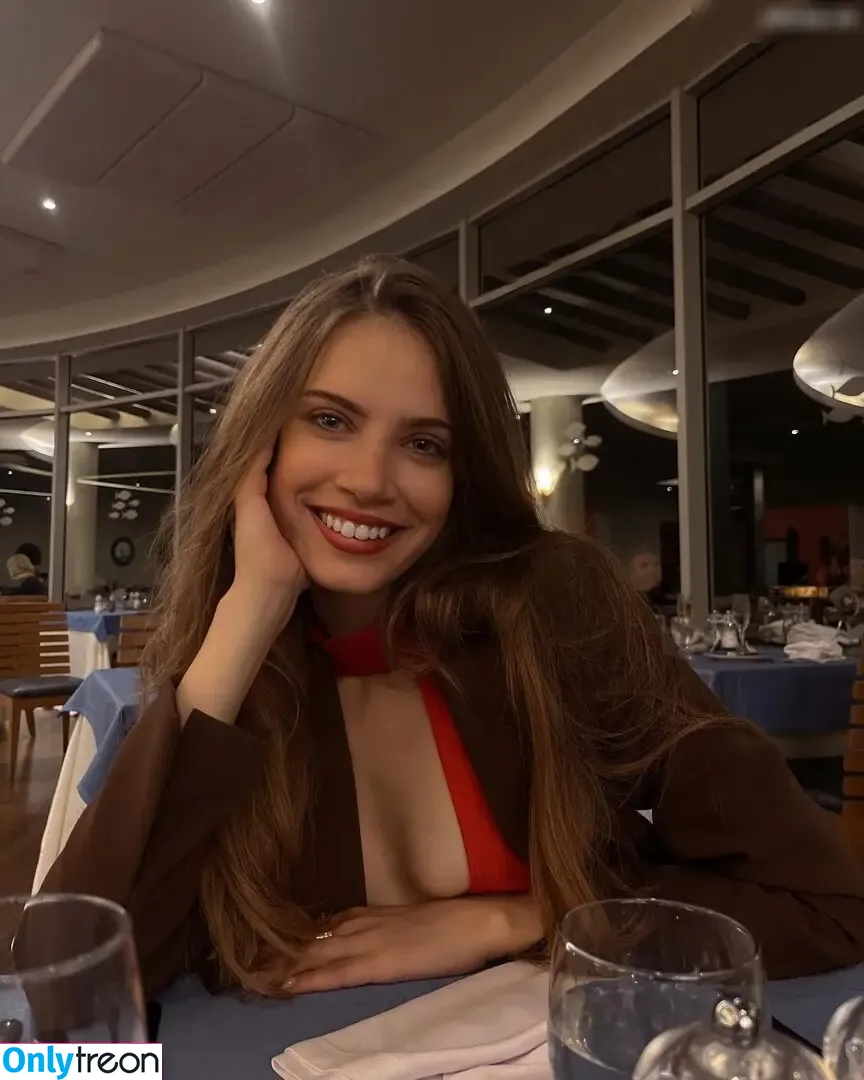 Xenia Tchoumitcheva nude photo #0820 (xenia / xeniatchoumi)