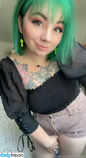 xferalfaex / _trulyalexus nude photo #0020