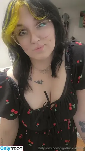  nude photo #0002