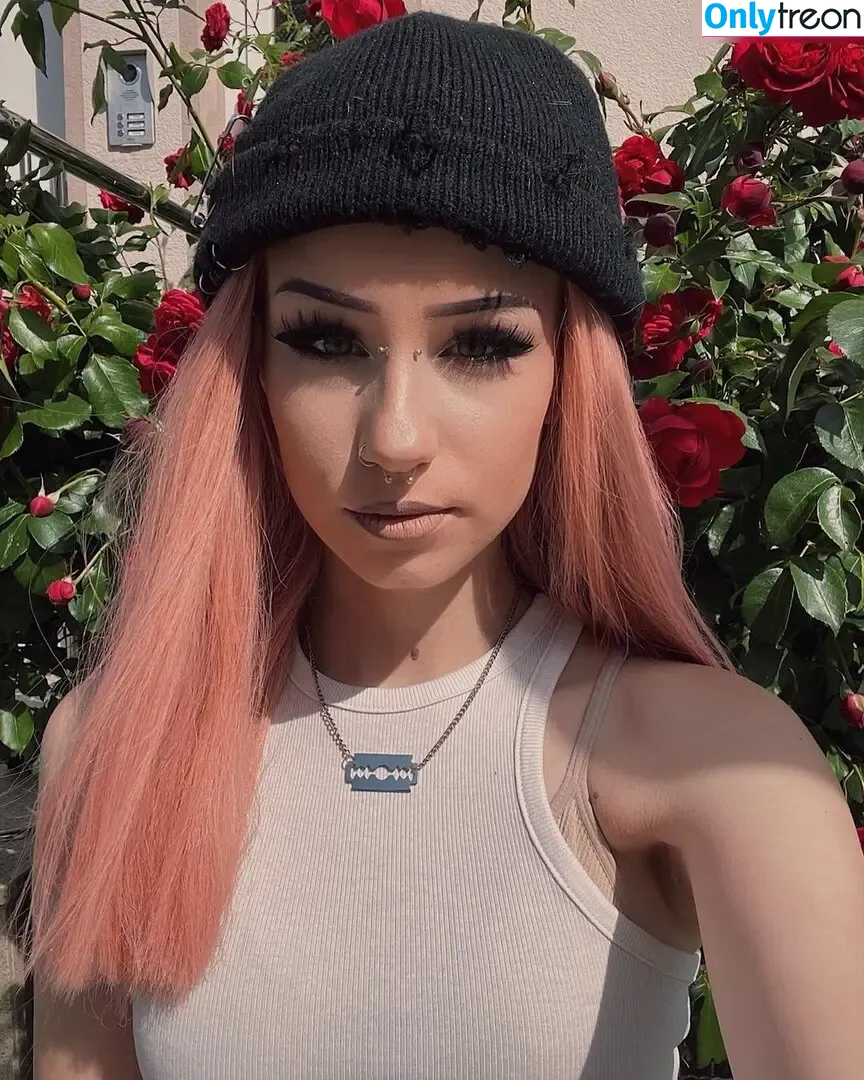 xhxllgirl nude photo #0036 (littlegirlfrxmhell / xxjessylee)