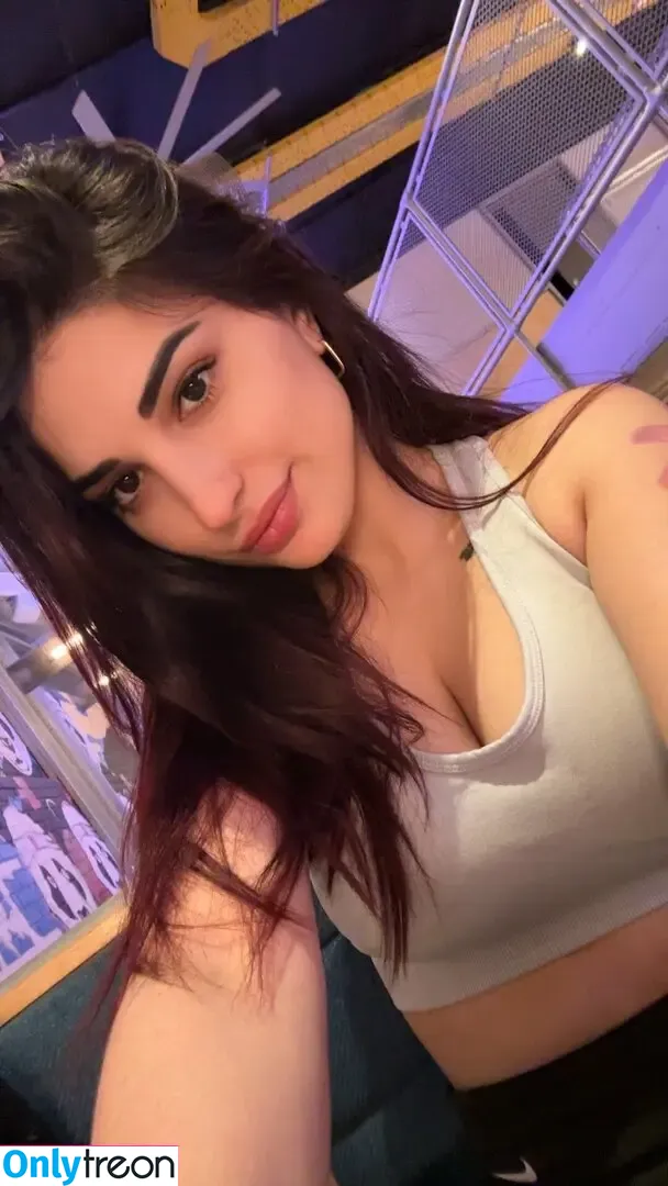 xlucygray nude photo #0004 (xlucygray_)