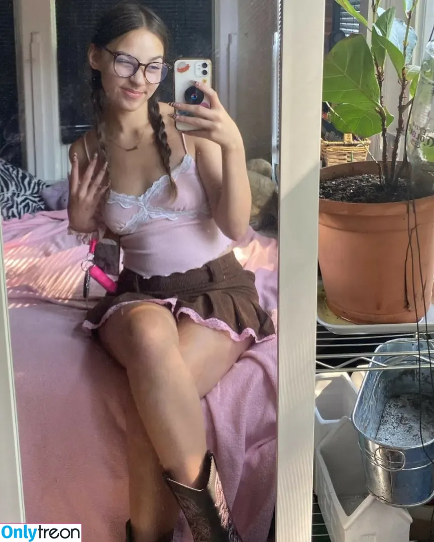 xoisa nude photo #0001 (isa.longaniza / isalonganiza)
