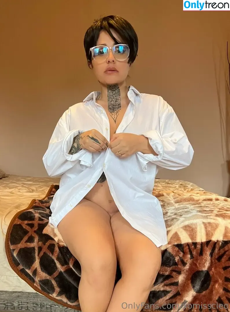 xomisscleo nude photo #0237 (goddesscleo_xo)