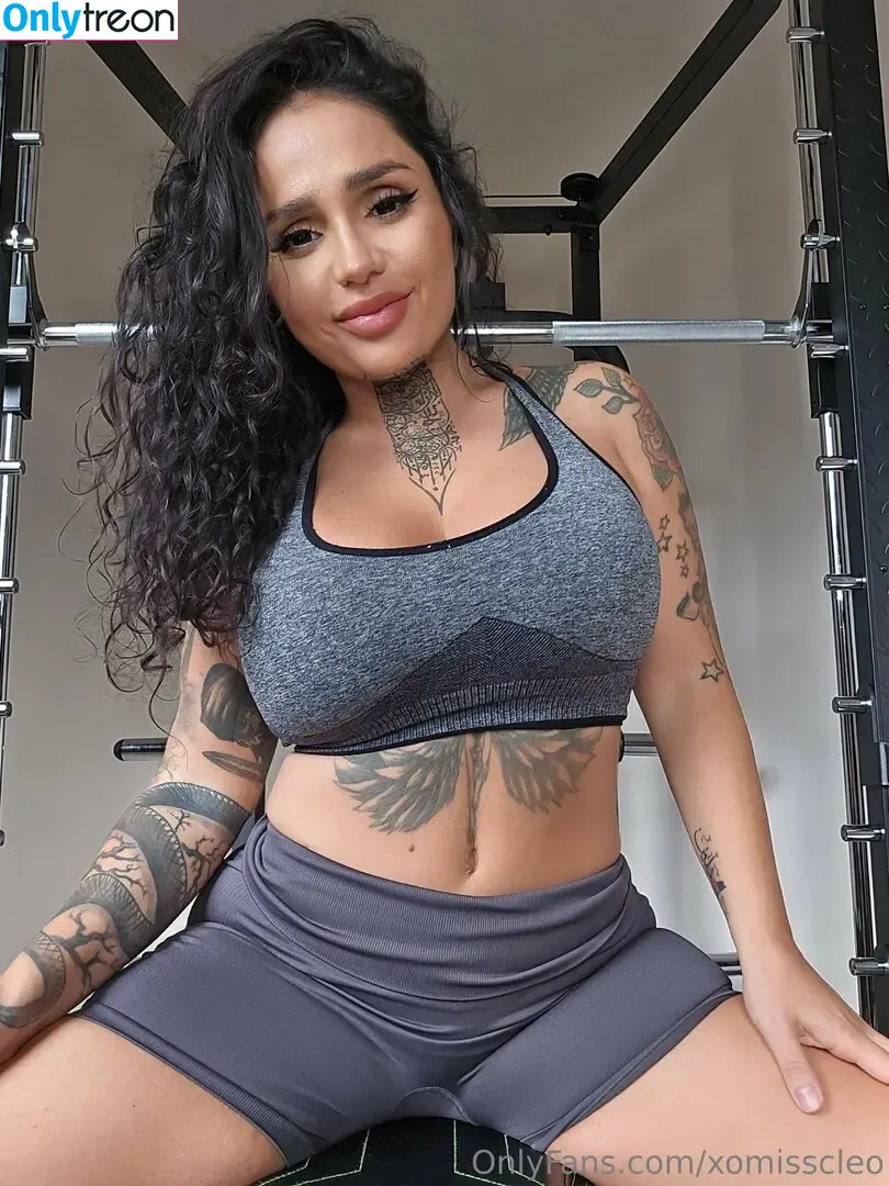 xomisscleo nude photo #0256 (goddesscleo_xo)