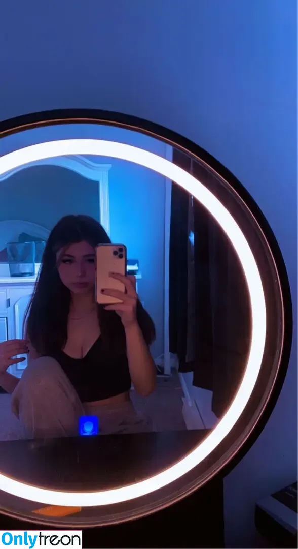xoscarlettx nude photo #0011 (xoscarlettx)