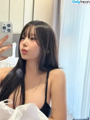 xouuuus / YUYU 유유 nude photo #0010