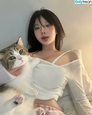 xouuuus / YUYU 유유 nude photo #0021