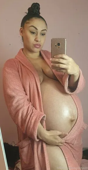 xprettyx20 / pretty mixedmama / prettymixedmama nude photo #0062