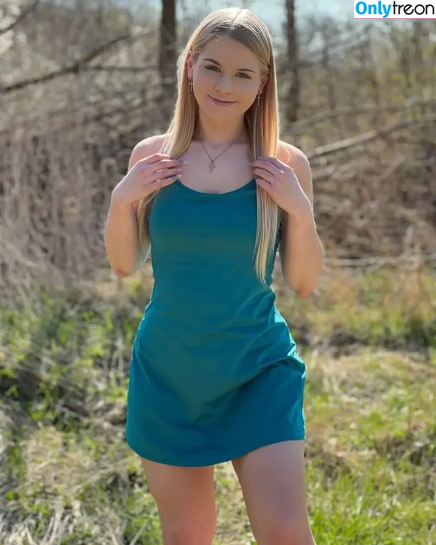 Xsina.sch nude photo #0053 (Xsina.sch)