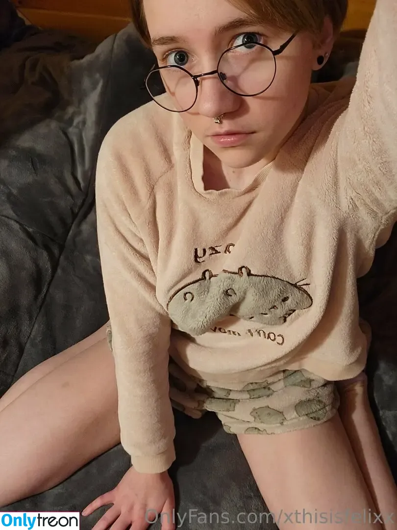 xthisisfelixx nude photo #0023 (xthisisfelixx)