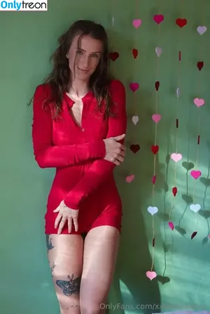  nude photo #0004