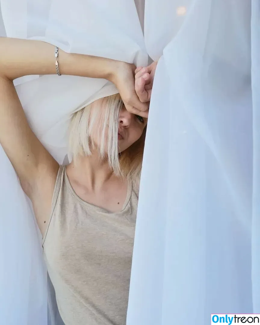 Xxlika nude photo #0050 (Socolstudio / likanaive)