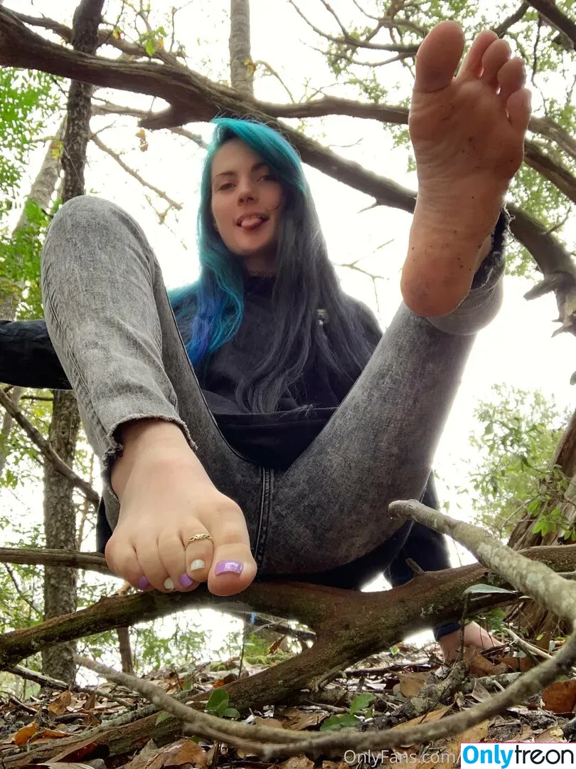 xxlittlefootxx1 nude photo #0136 (Goddess Vyle / p1nk_lolita)