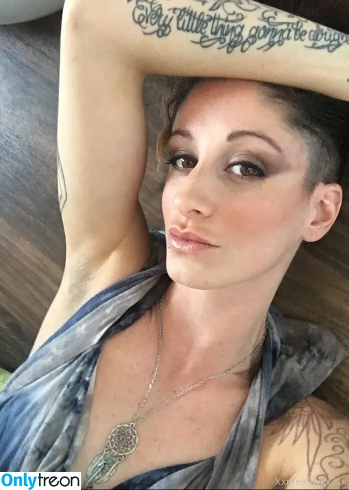 xxmelodyfxx31xx nude photo #0072 (xxmelissvxx)