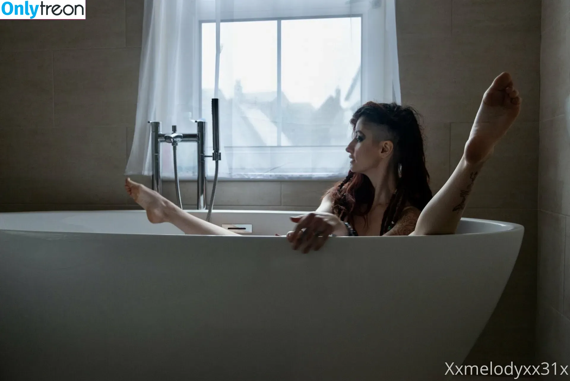 xxmelodyfxx31xx nude photo #0086 (xxmelissvxx)