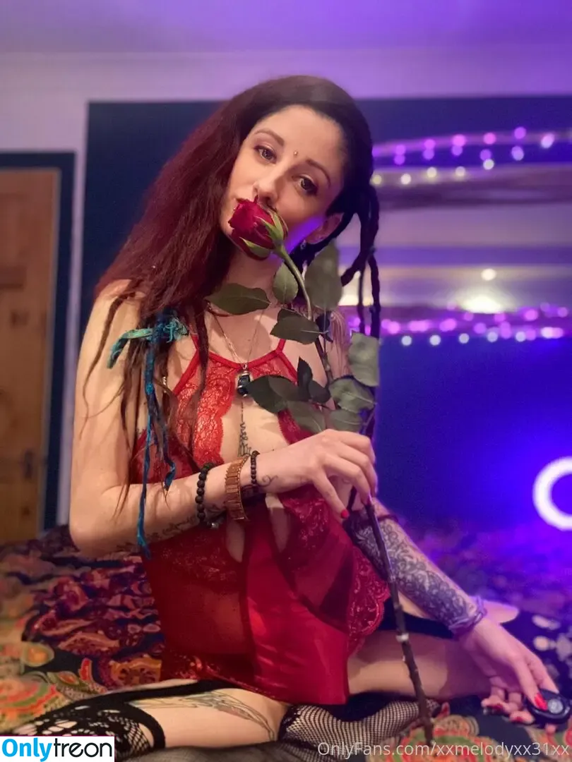 xxmelodyxx31xx nude photo #0312 (xxmelodyxx31xx)