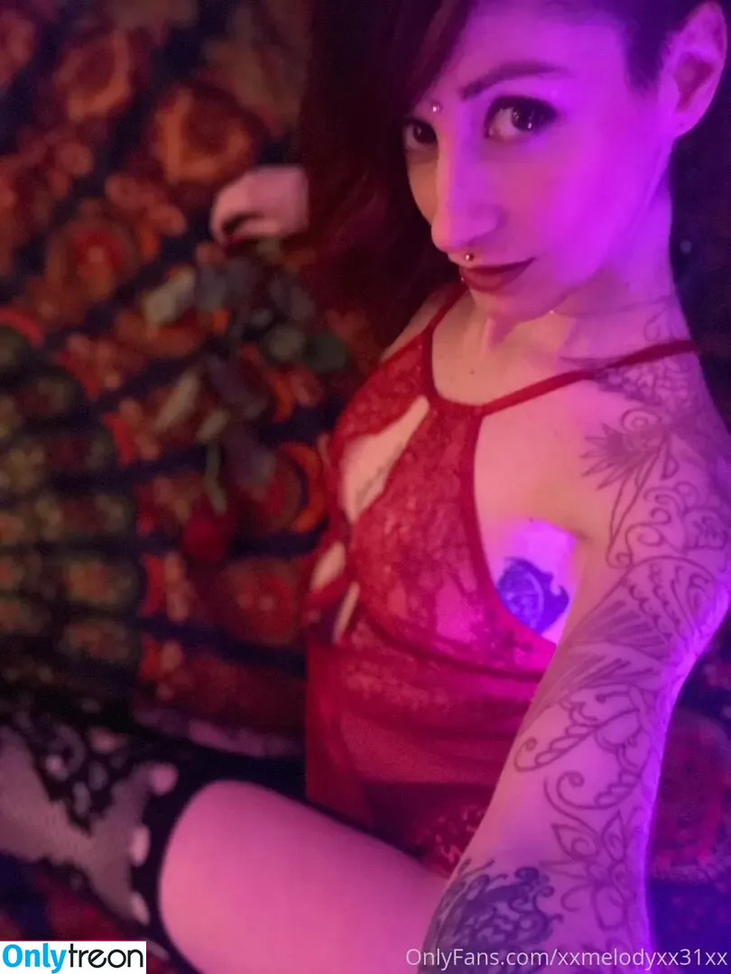xxmelodyxx31xx nude photo #0322 (xxmelodyxx31xx)