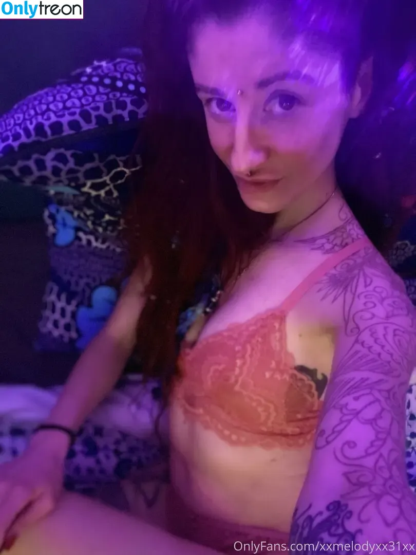 xxmelodyxx31xx nude photo #0440 (xxmelodyxx31xx)