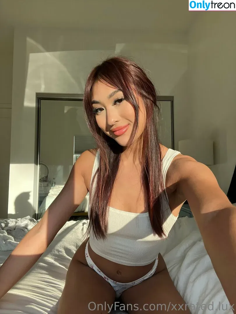xxrated.lux nude photo #0010 (genevieveamour)