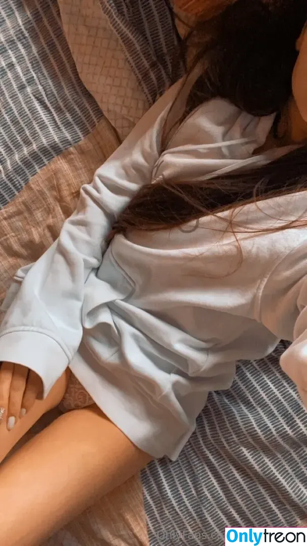 xxspicycloe nude photo #0005 (xxspicybaby)