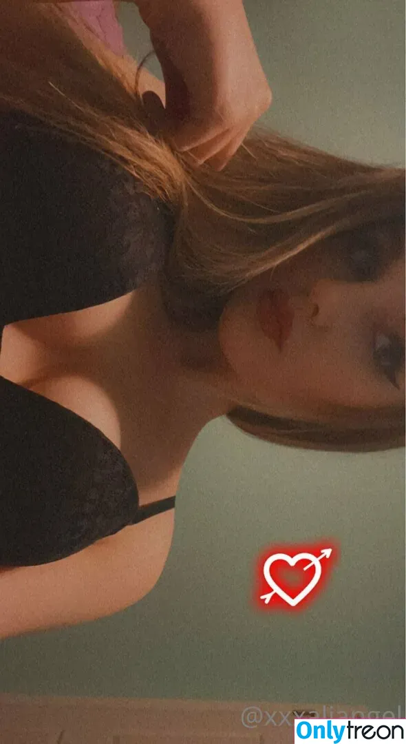 xxxaliangel nude photo #0001 (xxxaliangel)