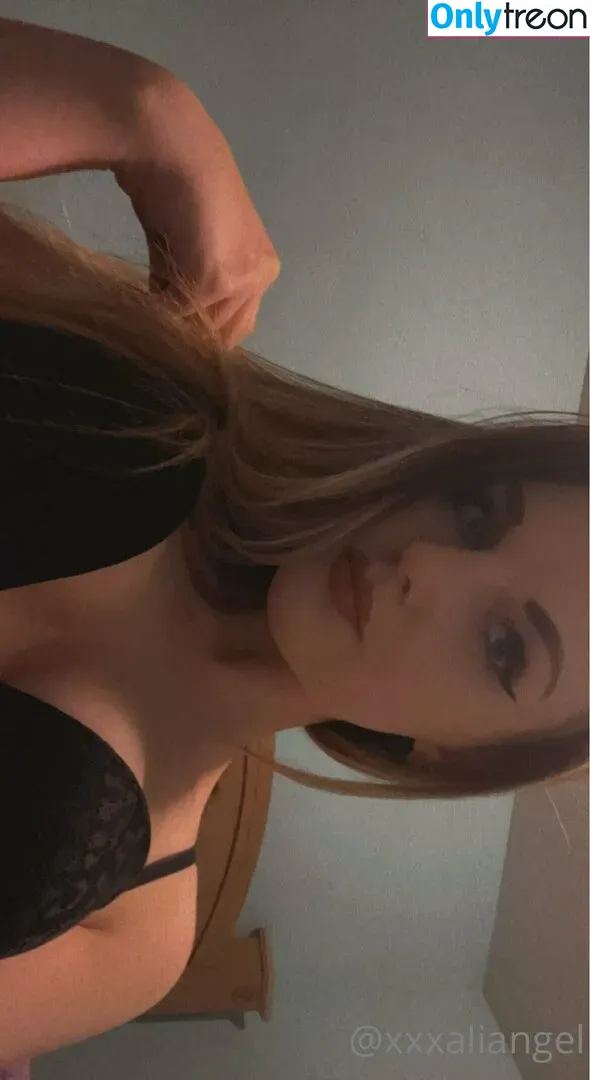 xxxaliangel nude photo #0004 (xxxaliangel)