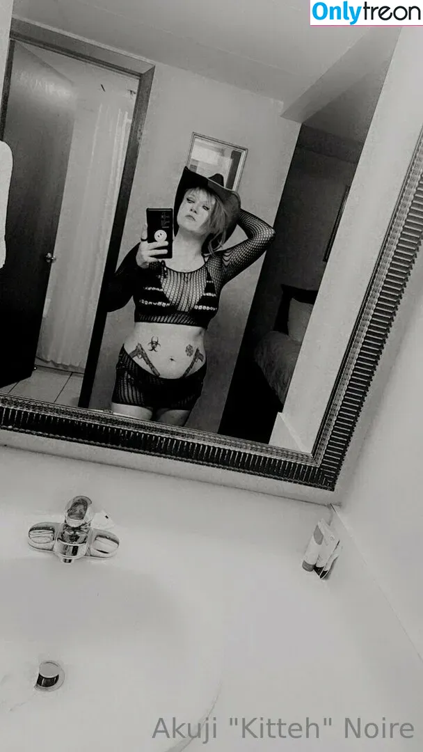 xxxgorygamerxxx nude photo #0023 (xxxgorygamerxxx)