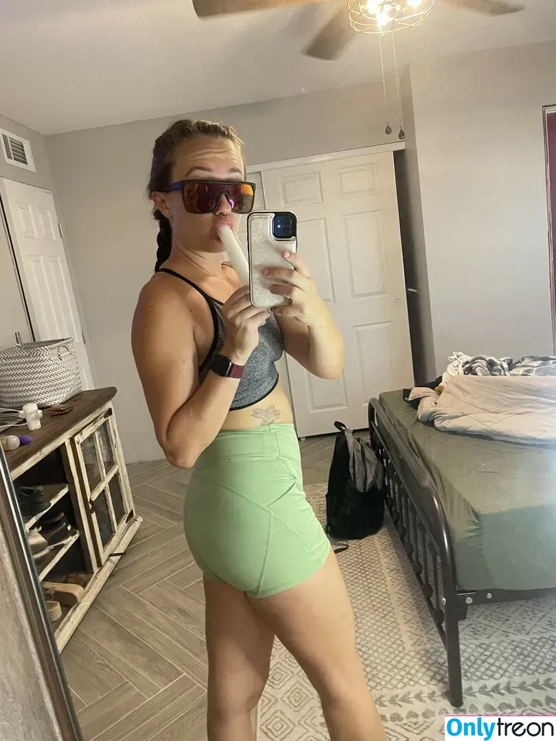 Xxxkhloekarter nude photo #0061 (khloekarterxxx / khloetheaccountant / xxxkhloekarter_vip)