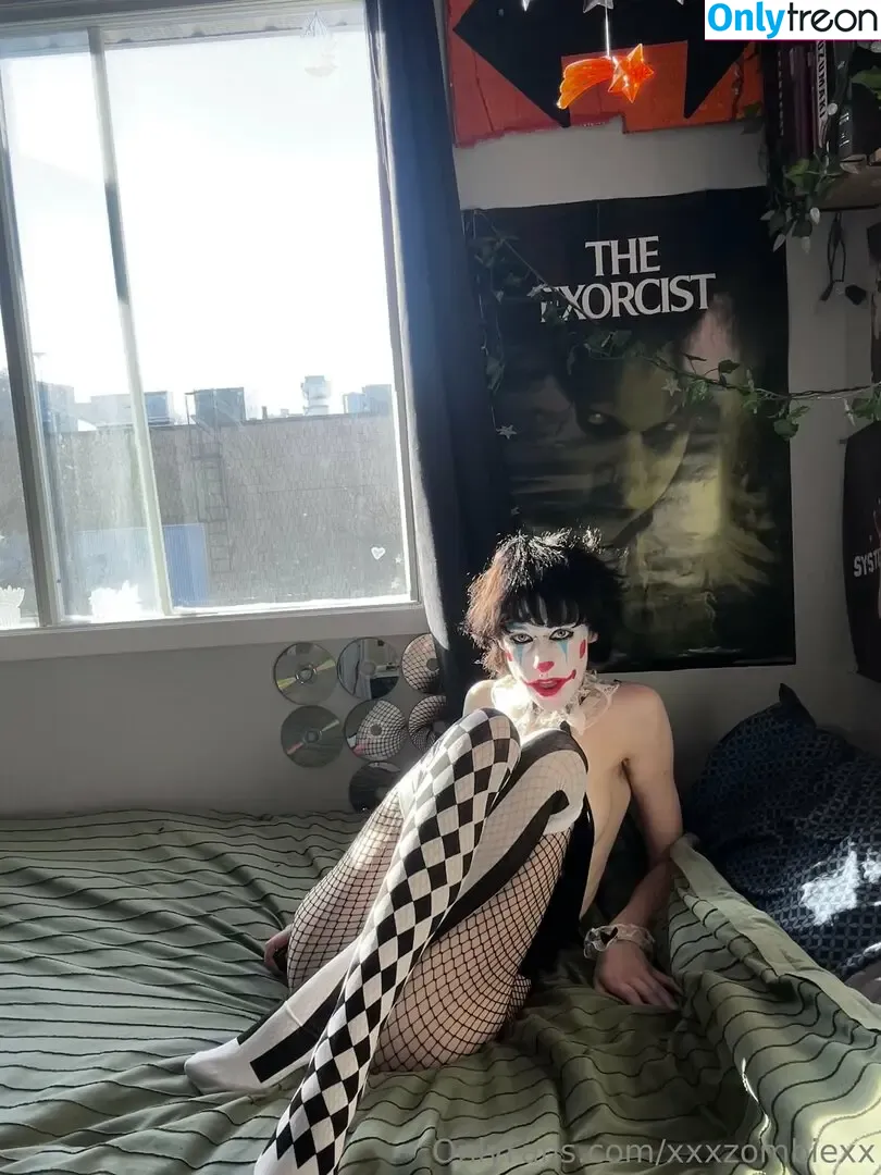 Xxxzombiezx nude photo #0066 (xxxzombiexx / zeuz_0)