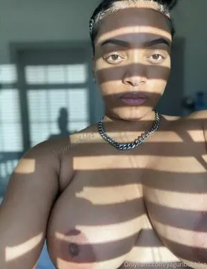 yagurlbubblez / notbubbz / yagurlbubbles nude photo #0089
