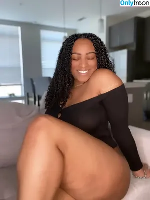 yagurlbubblez / notbubbz / yagurlbubbles nude photo #0461