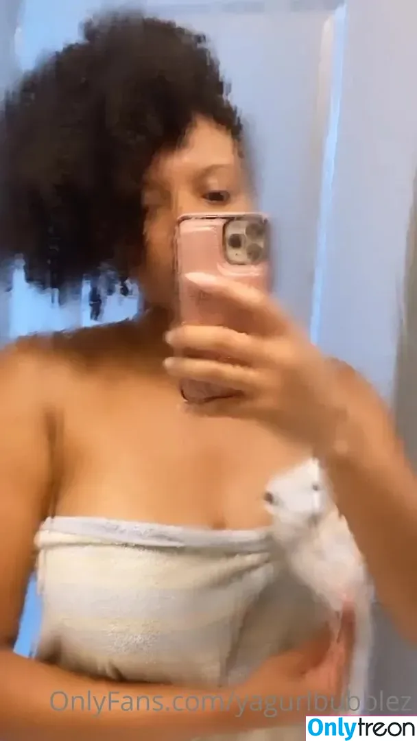 yagurlbubblez nude photo #0003 (notbubbz / yagurlbubbles)