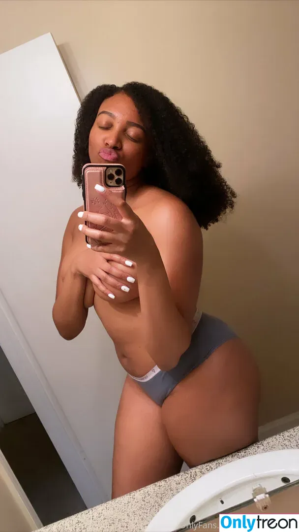 yagurlbubblez nude photo #0128 (notbubbz / yagurlbubbles)