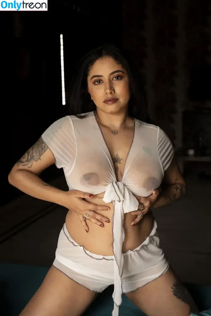 Yajna Seni nude photo #0399 (yajnaseni25)